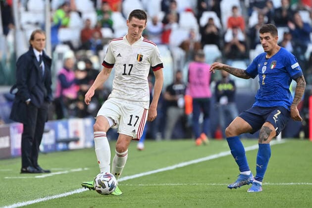 Belgium s Hans Vanaken and Italian Giovanni Di Lorenzo pictured in action during a soccer game between Belgian national team, Nationalteam Red Devils and Italy, the Nations League third-place play-off, in Torino, Italy, on Sunday 10 October 2021. DIRKxWAEM  x3110961x