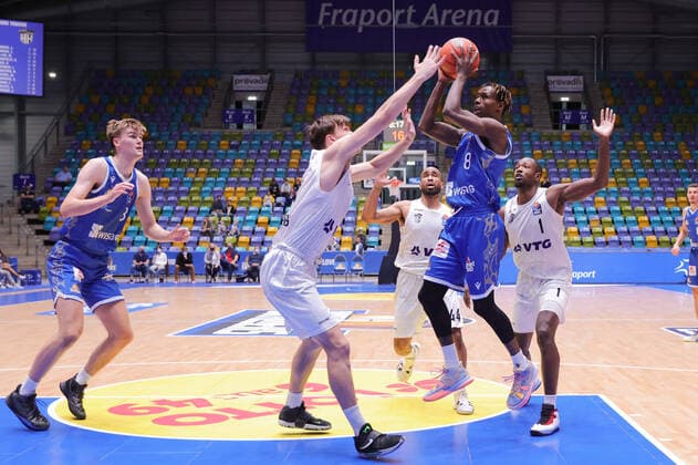 Fraport Skyliners Hamburg Towers, easyCredit BBL Brancou Badio Fraport Skyliners, 8 basketball match of the easyCredit BBL between the Fraport Skyliners and the Hamburg Towers on 10 October 2021 at the Fraport Arena in Frankfurt am Main , Frankfurt am Main Hesse Germany Fraport Arena