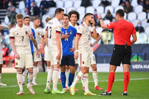TORINO, ITALY - OCTOBER 10 : Yannick Carrasco forward of Belgium, Srdjan Jovanovic (SRB) during to the UEFA Nations League Finals 2021 Third Place match between Italy and Belgium on October 10, 2021 in Torino, Italy, 10 10 2021 ( Italy v Belgium UEFA Nations League Third Place Match PhotoNews Panoramic 