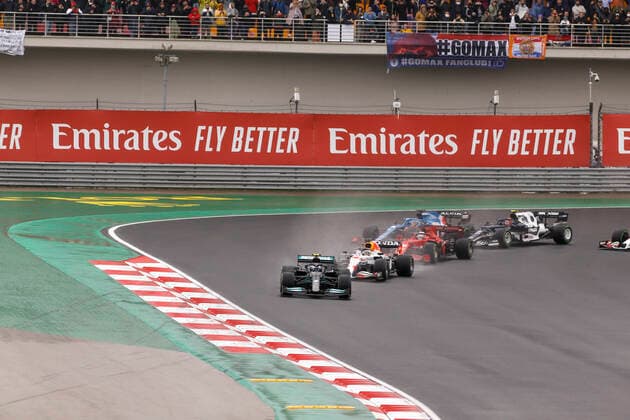 Start, 77 Valtteri Bottas FIN, Mercedes AMG Petronas F1 Team , 33 Max Verstappen NED, Red Bull Racing , 16 Charles Leclerc MON, Scuderia Ferrari Mission Winnow , F1 Grand Prix of Turkey at Intercity Istanbul Park on October 10, 2021 in Istanbul, Turkey Photo by HOCH ZWEI Istanbul Turkey