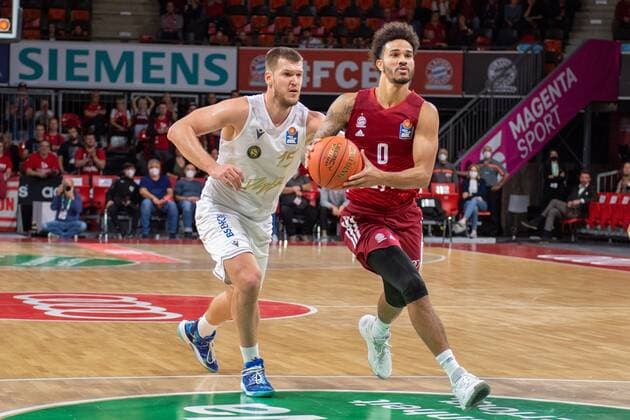 Martin Peterka 15 Loewen Braunschweig , Nick Weiler Babb 0 FC Bayern , FC Bayern Basketball vs Loewen Braunschweig, easyCredit BBL, 10 10 2021 Muenchen Bayern Germany Copyright: xkolbert-press UlrichxGamelx