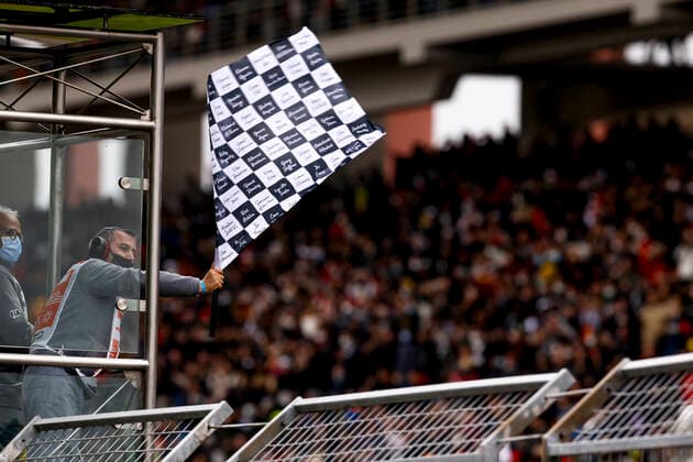Finish flag, F1 Grand Prix of Turkey at Intercity Istanbul Park on October 10, 2021 in Istanbul, Turkey. (Photo by HOCH ZWEI) Istanbul Turkey *** Finish flag, F1 Grand Prix of Turkey at Intercity Istanbul Park on October 10, 2021 in Istanbul, Turkey Photo by HOCH ZWEI Istanbul Turkey