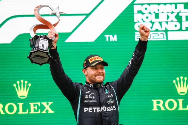 Bilder des Jahres 2021, Sport 10 Oktober 77 Valtteri Bottas (FIN, Mercedes-AMG Petronas F1 Team), F1 Grand Prix of Turkey at Intercity Istanbul Park on October 10, 2021 in Istanbul, Turkey. (Photo by HOCH ZWEI) Istanbul Turkey *** 77 Valtteri Bottas FIN, Mercedes AMG Petronas F1 Team , F1 Grand Prix of Turkey at Intercity Istanbul Park on October 10, 2021 in Istanbul, Turkey Photo by HOCH ZWEI Istanbul Turkey