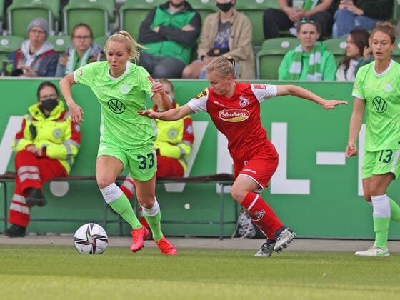 VfL Women vs Cologne Football, Women, Season 21 22, Flyeralarm Bundesliga, Matchday 5, VfL Wolfsburg vs 1 FC Cologne, Picture shows Turid Knaak vfL, 33 Wolfsburg