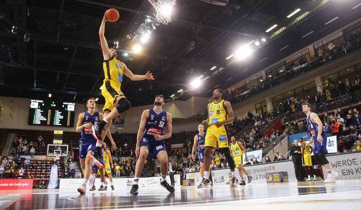 Ludwigsburg , Basketball easycredit BBL Bundesliga MHP Riesen Ludwigsburg vs Alba Berlin , Jonas Wohlfarth Bottermann Riesen