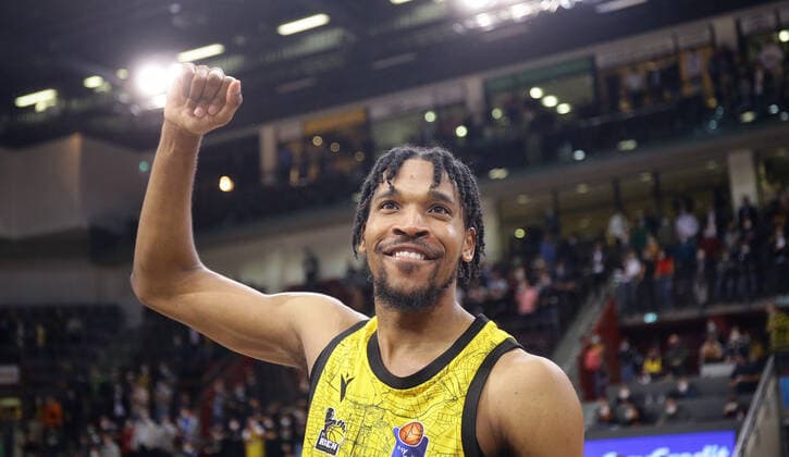 Ludwigsburg , Basketball easycredit BBL Bundesliga MHP Riesen Ludwigsburg vs Alba Berlin , Justin Simon Riesen