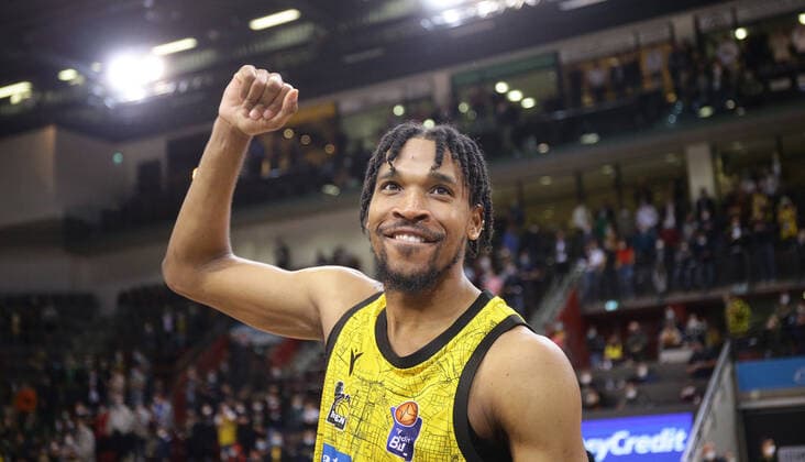 Ludwigsburg , Basketball easycredit BBL Bundesliga MHP Riesen Ludwigsburg vs Alba Berlin , Justin Simon Riesen