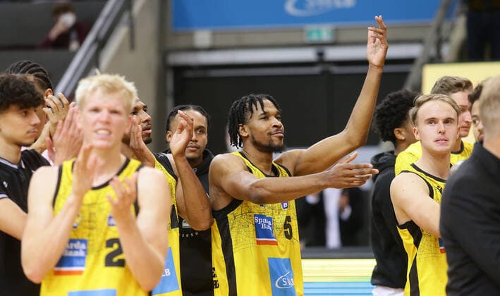 Ludwigsburg , Basketball easycredit BBL Bundesliga MHP Riesen Ludwigsburg vs Alba Berlin , Justin Simon Riesen