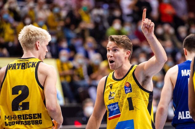 Jordan Hulls MHP RIESEN Ludwigsburg 1 Jacob Patrick MHP RIESEN Ludwigsburg 2 during the BBL match MHP Riesen Ludwigsburg ALBA Berlin on 10 10 2021 in Ludwigsburg MHPArena Germany Ludwigsburg 10 10 21 Basketball , 10 10 2021, Ludwigsburg Germany xpxsdx