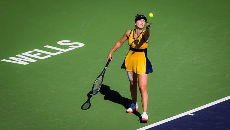 Mandatory Credit: Photo by Rob Prange Shutterstock (12524632ap) Elina Svitolina of the Ukraine in action during the third round at the 2021 BNP Paribas Open WTA, Tennis Damen 1000 tennis tournament BNP Paribas Open, Tennis, Day 5, Indian Wells Tennis Garden, California, USA - 10 Oct 2021 BNP Paribas Open, Tennis, Day 5, Indian Wells Tennis Garden, California, USA - 10 Oct 2021 Copyright: xRobxPrange Shutterstockx 12524632ap