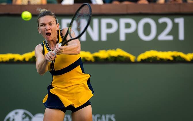 Mandatory Credit: Photo by Rob Prange Shutterstock (12524632aq) Simona Halep of Romania in action during the third round at the 2021 BNP Paribas Open WTA, Tennis Damen 1000 tennis tournament BNP Paribas Open, Tennis, Day 5, Indian Wells Tennis Garden, California, USA - 10 Oct 2021 BNP Paribas Open, Tennis, Day 5, Indian Wells Tennis Garden, California, USA - 10 Oct 2021 Copyright: xRobxPrange Shutterstockx 12524632aq