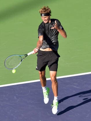 INDIAN WELLS, CA - OCTOBER 10: Alexander Zverev (GER) in action during his men s singles match at the BNP Paribas Open on October 10, 2021, at the Indian Wells Tennis Garden, Indian Wells, CA. (Photo by Cynthia Lum Icon Sportswire) TENNIS: OCT 10 BNP Paribas Open Icon250211010642