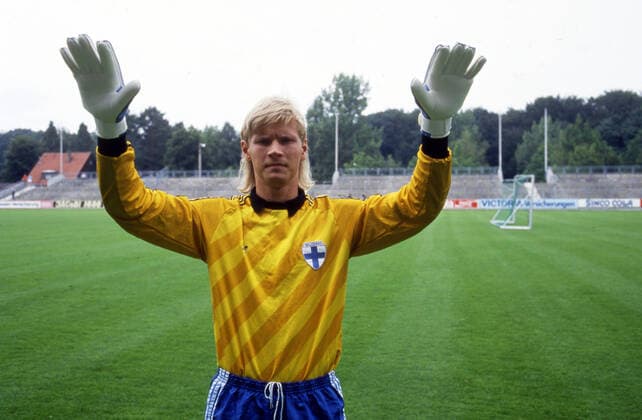 18.08.88 Stuttgarter Kickers Deutschland, Stuttgart, 18.08.1988, Fussball, Bundesliga, Stuttgarter Kickers: Kari Laukkannen im Finnland Nationalmannschafts Trikot. *** 18 08 88 Stuttgarter Kickers Germany, Stuttgart, 18 08 1988, Football, Bundesliga, Stuttgarter Kickers Kari Laukkannen in Finland national team shirt
