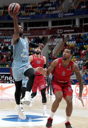 MOSCOW, RUSSIA â€“ OCTOBER 12, 2021: BC CSKA Moscow s Joel Bolomboy, Tornike Shengelia and BC Zenit St Petersburg s Jordan Loyd (R-L) in action in their 2021 22 Euroleague Regular Season Round 3 basketball match, at the Megasport Arena. Alexander Shcherbak TASS  TS113F13