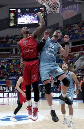 MOSCOW, RUSSIA â€“ OCTOBER 12, 2021: BC CSKA Moscow s Will Clyburn (L) and BC Zenit St Petersburg s Mateusz Ponitka in action in their 2021 22 Euroleague Regular Season Round 3 basketball match, at the Megasport Arena. Alexander Shcherbak TASS  TS113F18