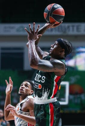 KAZAN, RUSSIA â€“ OCTOBER 12, 2021: UNICS Kazan s Isaiah Canaan (front) in a 2021-22 Euroleague Regular Season Round 3 basketball match between UNICS Kazan and Bayern Munich at Kazan Basket Hall. Yegor Aleyev TASS  TS113F35