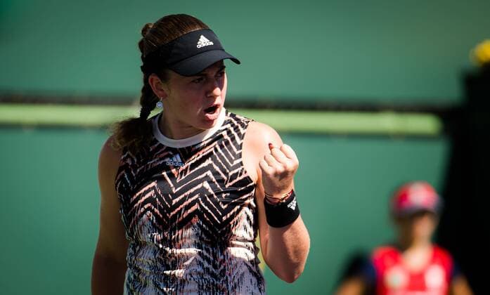 Mandatory Credit: Photo by Rob Prange Shutterstock (12524635g) Jelena Ostapenko of Latvia in action during the fourth round at the 2021 BNP Paribas Open WTA, Tennis Damen 1000 tennis tournament BNP Paribas Open, Tennis, Day 7, Indian Wells Tennis Garden, California, USA - 12 Oct 2021 BNP Paribas Open, Tennis, Day 7, Indian Wells Tennis Garden, California, USA - 12 Oct 2021 Copyright: xRobxPrange Shutterstockx 12524635g