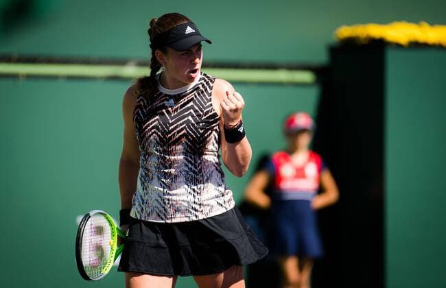 Mandatory Credit: Photo by Rob Prange Shutterstock (12524635i) Jelena Ostapenko of Latvia in action during the fourth round at the 2021 BNP Paribas Open WTA, Tennis Damen 1000 tennis tournament BNP Paribas Open, Tennis, Day 7, Indian Wells Tennis Garden, California, USA - 12 Oct 2021 BNP Paribas Open, Tennis, Day 7, Indian Wells Tennis Garden, California, USA - 12 Oct 2021 Copyright: xRobxPrange Shutterstockx 12524635i