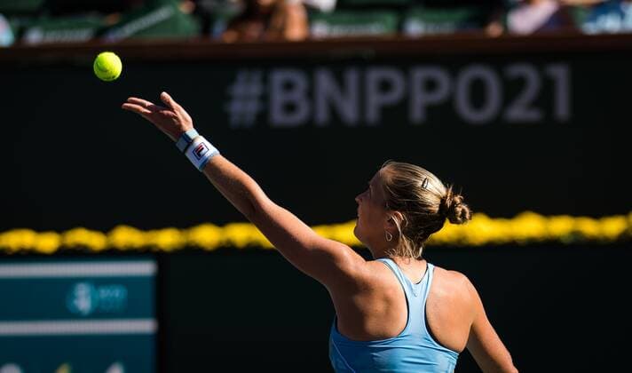 Mandatory Credit: Photo by Rob Prange Shutterstock (12524635bz) Shelby Rogers of the United States in action during the fourth round at the 2021 BNP Paribas Open WTA, Tennis Damen 1000 tennis tournament BNP Paribas Open, Tennis, Day 7, Indian Wells Tennis Garden, California, USA - 12 Oct 2021 BNP Paribas Open, Tennis, Day 7, Indian Wells Tennis Garden, California, USA - 12 Oct 2021 Copyright: xRobxPrange Shutterstockx 12524635bz