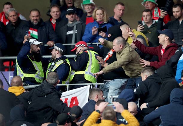 Mandatory Credit: Photo by Matt Impey Shutterstock (12534940j) Crowd trouble after Police move in to arrest a Hungary fan for racial aggravation and they fight back eventually resulting in the Policbacking away from the situation England v Hungary, Football, World Cup Qualifying, Group I, Wembley Stadium, Wembley, London, UK - 12 10 2021 Editorial use only England v Hungary, Football, World Cup Qualifying, Group I, Wembley Stadium, Wembley, London, UK - 12 10 2021 Editorial use only  Copyright: xMattxImpey Shutterstockx 12534940j