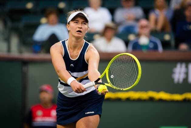 Mandatory Credit: Photo by Rob Prange Shutterstock (12524635dj) Barbora Krejcikova of the Czech Republic in action during the fourth round at the 2021 BNP Paribas Open WTA, Tennis Damen 1000 tennis tournament BNP Paribas Open, Tennis, Day 7, Indian Wells Tennis Garden, California, USA - 12 Oct 2021 BNP Paribas Open, Tennis, Day 7, Indian Wells Tennis Garden, California, USA - 12 Oct 2021 Copyright: xRobxPrange Shutterstockx 12524635dj