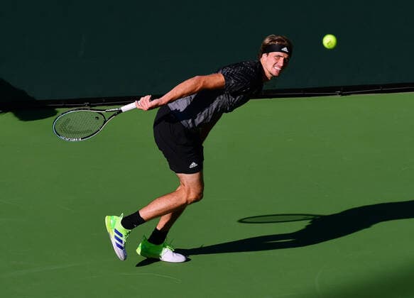 INDIAN WELLS, CA - OCTOBER 12: Alexander Zverev of Germany chases after a ball but his it out of bounds during a tennis match played at the BNP Paribas Open on October 12, 2021 at the Indian Wells Tennis Garden in Indian Wells, CA. (Photo by John Cordes Icon Sportswire) TENNIS: OCT 12 BNP Paribas Open Icon506211012506