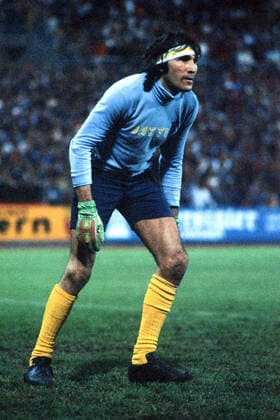 01 08 78 Borussia Mönchengladbach Boca Juniors Germany, Karlsruhe, 01 08 1978, Football, World Cup, Borussia Mönchengladbach Boca Juniors 0 3 Hugo Orlando Gatti Boca Juniors