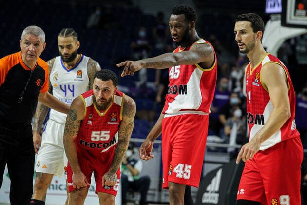 October 13, 2021, MADRID, MADRID, SPAIN: Mike James of Monaco, Donta Hall of Monaco and Leo Westermann of Monaco looks on during Turkish Airlines Euroleague basketball match between Real Madrid and A.S. Monaco at Wizink Center on October 13th, 2021 in Madrid, Spain. MADRID SPAIN - ZUMAa181 20211013_zaa_a181_072 Copyright: xIrinaxR.xHipolitox