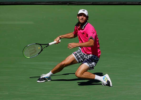 October 13, 2021 Tommy Paul returns a shot against Cameron Norrie of Great Britain during the 2021 BNP Paribas Open at Indian Wells Tennis Garden in Indian Wells, California. Mandatory Photo Credit : CSM Indian Wells United States of America - ZUMAc04_ 20211013_zaf_c04_064 Copyright: xCharlesxBausx