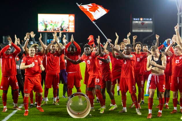 October 13, 2021, Toronto, on, Canada: Canada celebrates their 4-1 victory over Panama following World Cup qualifying action in Toronto, on Wednesday, October 13, 2021. Canada News - October 13, 2021  - ZUMAc35_ 20211013_zaf_c35_060 Copyright: xChrisxYoungx