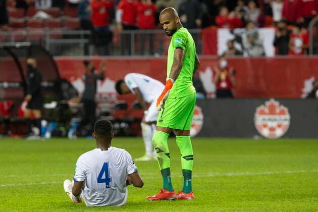 October 13, 2021, Toronto, on, Canada: Panama goalkeeper Luis Mejia (right) looks down at defender Fidel Escobar, after Canada s Alphonso Davies scores during second half World Cup qualifying action in Toronto on Wednesday, October 13, 2021. Canada News - October 13, 2021  - ZUMAc35_ 20211013_zaf_c35_064 Copyright: xChrisxYoungx