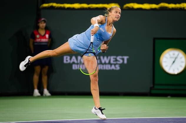 Mandatory Credit: Photo by Rob Prange Shutterstock (12524636az) Shelby Rogers of the United States in action during the quarter-finals of the 2021 BNP Paribas Open WTA, Tennis Damen 1000 tennis tournament BNP Paribas Open, Tennis, Day 8, Indian Wells Tennis Garden, California, USA - 13 Oct 2021 BNP Paribas Open, Tennis, Day 8, Indian Wells Tennis Garden, California, USA - 13 Oct 2021 Copyright: xRobxPrange Shutterstockx 12524636az