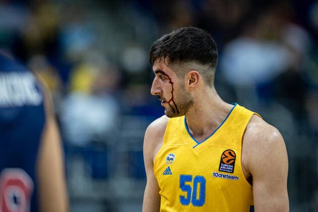 Basketball Berlin 14 10 2021 Season 2021 2022 EuroLeague Regular Season Alba Berlin Baskiona Vitoria Gasteiz Javel Zoosman Alba Berlin, No 50 Blood.