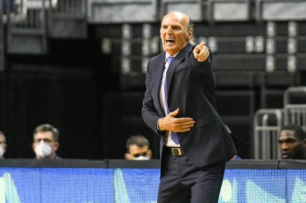 14 10 2021, xlakx, Basketball EuroLeague, Alba Berlin BASKONIA VITORIA emspor, v l Dusko Ivanovic Baskonia Vitoria Gasteiz coach Berlin.