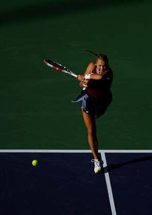 October 14, 2021 Anett Kontaveit of Estonia returns a shot against Ons Jabeur of Tunisia during their quarterfinal match of the 2021 BNP Paribas Open at Indian Wells Tennis Garden in Indian Wells, California. Mandatory Photo Credit : CSM Indian Wells United States of America - ZUMAc04_ 20211014_zaf_c04_040 Copyright: xCharlesxBausx