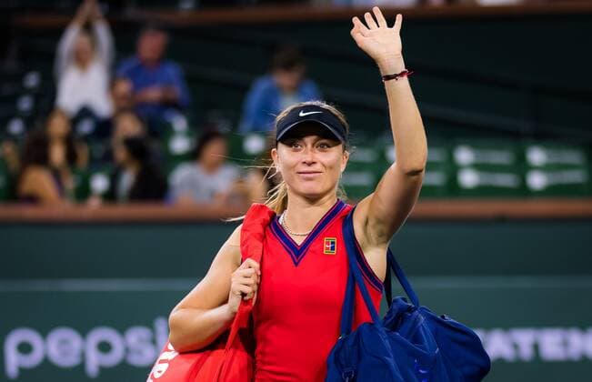Mandatory Credit: Photo by Rob Prange Shutterstock (12524637bf) Paula Badosa of Spain in action during the quarter-final at the 2021 BNP Paribas Open WTA, Tennis Damen 1000 tennis tournament BNP Paribas Open, Tennis, Day 9, Indian Wells Tennis Garden, California, USA - 14 Oct 2021 BNP Paribas Open, Tennis, Day 9, Indian Wells Tennis Garden, California, USA - 14 Oct 2021 Copyright: xRobxPrange Shutterstockx 12524637bf