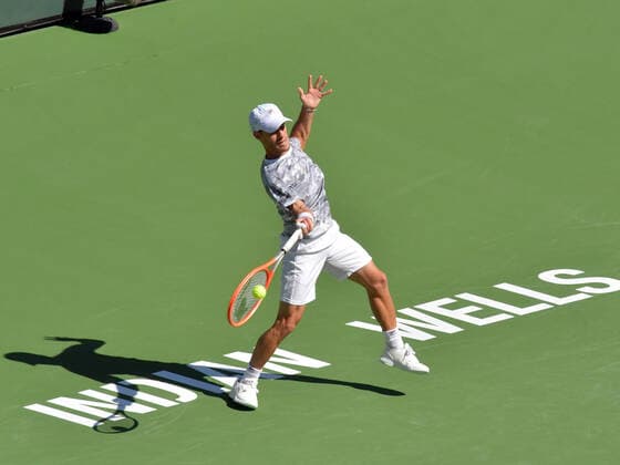 INDIAN WELLS, CA - OCTOBER 14: Diego Swartzman hitting a forehand during his men s singles quarterfinal during the BNP Paribas Open on October 14, 2021, at the Indian Wells Tennis Garden in Indian Wells, CA. (Photo by Cynthia Lum Icon Sportswire) TENNIS: OCT 14 BNP Paribas Open Icon250211014070