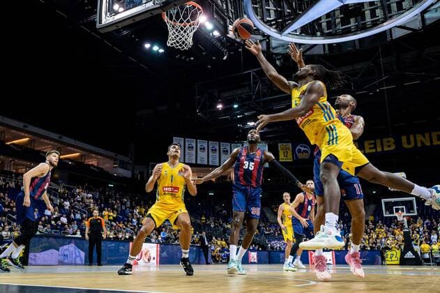 Basketball Berlin 14 10 2021 Season 2021 2022 EuroLeague Regular Season Alba Berlin Baskiona Vitoria Gasteiz Jaleen Smith Alba Berlin, No 03 Jayson Granger Baskonia, No 11 Landry Nnoko Baskonia, No 35 Oscar Da Silva Alba Berlin, No 01