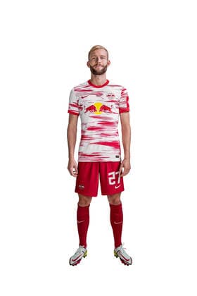 Achtung: Redaktionelle Nutzung honorarfrei - Attention: Free of charge for editorial use - Konrad Laimer. RB Leipzig. Mannschaft Saison 2021 2022. Porträttermin RB Leipzig. Saison 2021 2022.