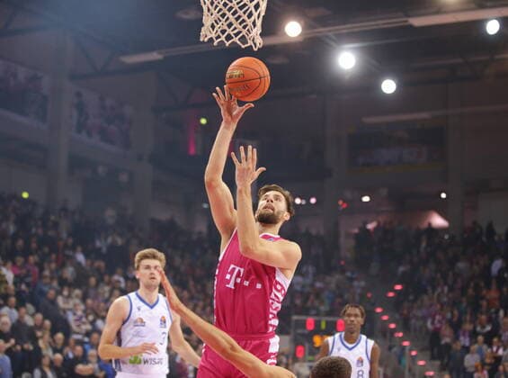 Leon Kratzer Telekom Baskets Bonn vs Fraport Skyliners Frankfurt easyCredit BBL 1 Bundesliga , 2021 2022 season , Main round 4 matchday