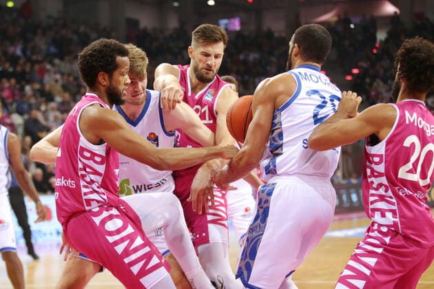 Telekom Baskets Bonn vs Fraport Skyliners Frankfurt easyCredit BBL 1 Bundesliga , 2021 2022 season , Main round 4 matchday