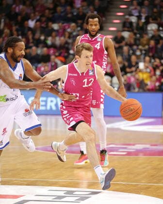Skyler Bowlin Telekom Baskets Bonn vs Fraport Skyliners Frankfurt easyCredit BBL 1 Bundesliga , Season 2021 2022 , Hauptrunde 4 Spieltag