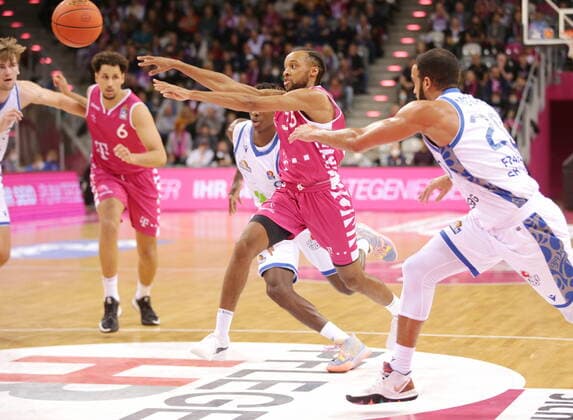 Parker Jackson Cartwright Telekom Baskets Bonn vs Fraport Skyliners Frankfurt easyCredit BBL 1 Bundesliga , 2021 2022 season , Hauptrunde 4 Spieltag