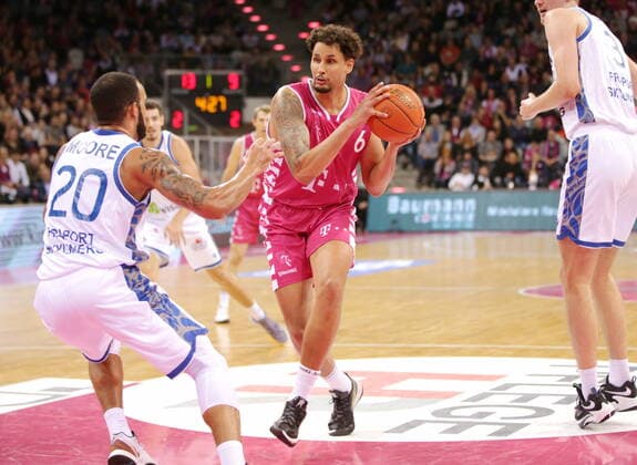 Michael Kessens Telekom Baskets Bonn vs Fraport Skyliners Frankfurt easyCredit BBL 1 Bundesliga , 2021 2022 season , Main round 4 matchday