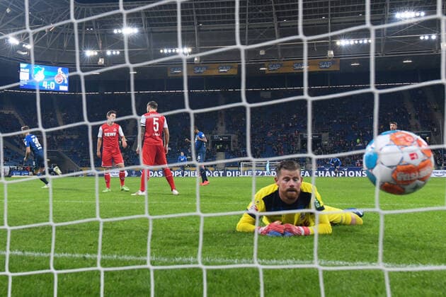 Bilder des Jahres 2021, Sport 10 Oktober Sport Themen der Woche KW41 Sport Bilder des Tages 15.10.2021, xmeix, 1.Fussball Bundesliga, TSG 1899 Hoffenheim - 1.FC Koeln, emspor. v.l.n.r, das 5:0 fuer Hoffenheim durch Stefan Posch (TSG 1899 Hoffenheim) egen Timo Horn (1.FC Koeln) der nur noch hinterher schauen kann (DFL DFB REGULATIONS PROHIBIT ANY USE OF PHOTOGRAPHS as IMAGE SEQUENCES and or QUASI-VIDEO) emspor Sinsheim *** 15 10 2021, xmeix, 1 Fussball Bundesliga, TSG 1899 Hoffenheim 1 FC Koeln, emspor v l n r, the 5 0 for Hoffenheim by Stefan Posch TSG 1899 Hoffenheim egen Timo Horn 1 FC Koeln who can only look behind DFL DFB REGULATIONS PROHIBIT ANY USE OF PHOTOGRAPHS as IMAGE SEQUENCES and or QUASI VIDEO emspor Sinsheim prio:1