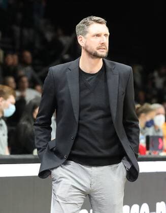 16 10 2021 Basketball Season 2021 2022 2 Bundesliga Pro A 05 Matchday Nuremberg Falcons Basketball Club NBC Team Ehingen Urspring DaMa Felix Czerny Coach Headcoach Team Ehingen Urspring pensive