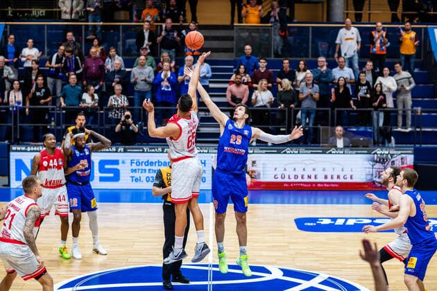 BB 1BL Syntainics MBC S Oliver Würzburg Filip Stanic 65 S Oliver Würzburg , Gorna Huskic 23 Syntainics MBC during the match Season 2021 2022 Men in the EasyCredit Bundesliga between Syntainics MBC and S Oliver Würzburg at Stadthalle Weissenfels on 16 October 2021 in Weissenfels, Sachsen Anhalt, Germany