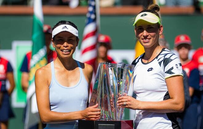 Mandatory Credit: Photo by Rob Prange Shutterstock (12524640o) Su-Wei Hsieh of Chinese Taipeh & Elise Mertens of Belgium with the champions trophy after the doubles final of the 2021 BNP Paribas Open WTA, Tennis Damen 1000 tennis tournament BNP Paribas Open, Tennis, Day 11, Indian Wells Tennis Garden, California, USA - 16 Oct 2021 BNP Paribas Open, Tennis, Day 11, Indian Wells Tennis Garden, California, USA - 16 Oct 2021 Copyright: xRobxPrange Shutterstockx 12524640o