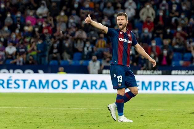 October 16, 2021, Valencia, Spain: Shkodran Mustafi of Levante UD gestures during the Spanish La Liga, football match between Levante UD and Getafe CF at Ciutat de Valencia Stadium in Valencia. Valencia Spain - ZUMAs197 20211016_zaa_s197_159 Copyright: xXiscoxNavarrox