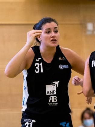 Duesseldorf, Germany, October 16 Fallyn Dee Freije (31 SNP Bascats) gestures during the 1. Toyota Damen Basketball Bundesliga game between the Capitol Bascats Duesseldorf and SNP Bascats USC Heidelberg at Wekita Sportarena in Duesseldorf Tatjana Herzberg SPP Capitol Bascats Duesseldorf v SNP Bascats USC Heidelberg, 1. Toyota Damen Basketball Bundes Game, Wekita Sportarena 